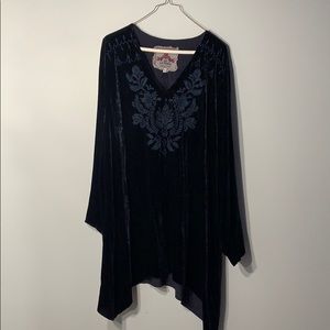 JWLA Velvet Tunic